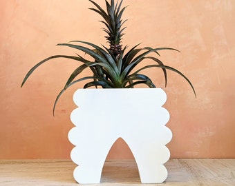 White Wood Arch Planter with Removable Liner