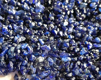 ブルーサファイア原石、穴あけ加工なしガラス入り天然サファイア原石