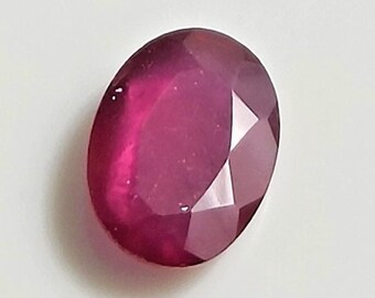 Rubino, Rubino naturale, Pietra tagliata con rubino, Rubino sfaccettato ovale, Gioiello riempito di vetro rubino, Pietra portafortuna di luglio, 8 x 6 mm circa, 1,65 carati