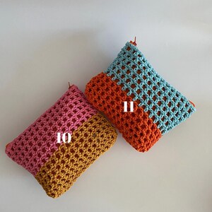 Elevate your beauty routine with this beautiful handcrafted Crochet Makeup Bag. Expertly designed for the modern individual who appreciates function fused with style, this makeup bag is a chic way to keep your favorite cosmetics organized.