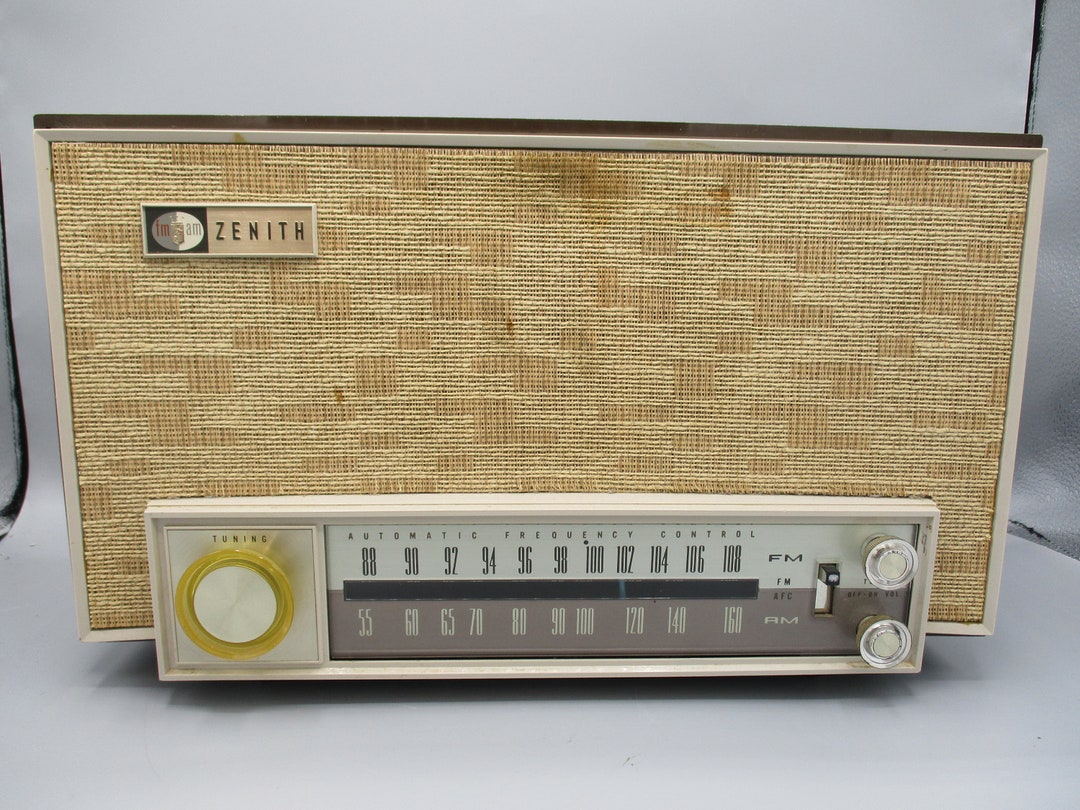1963 Zenith Model K725 AM/FM Tube Radio - Etsy
