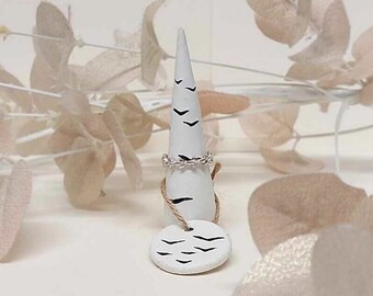 Handmade Bird Pattern Ring Cone / Jewellery Storage / Minimalism / Ring holder / Bird lover / Animal / Bird watcher / Home Decor Gift