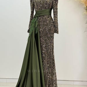 green emerald velvet dress Berylove Women Long Sleeve Ivory Engagement Dress with Lace Bateau Neck A-Line Bridal Dress with Slit, Ivory / US18W