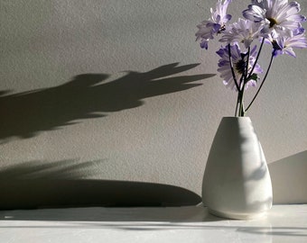 BUD CONCRETE VASE, Minimal Vase, Flower Vase, Sturdy Flower Vase, Concrete Decor, Minimal Decor, Minimal Concrete Vase, Unique Decor, Vase