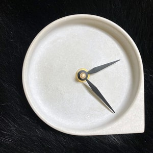 CONCRETE CLOCK, Unique Concrete Desk Clock, Desk Clock, Modern Desk Clock, Clock Home Office, Round Minimal Clock, Holiday Gift, Nordic