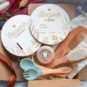 Coffret naissance bébé personnalisé, carte bracelet naissance, carte bienvenue, boite a dent, brosse, couverts, bébé, personnalisé, bois