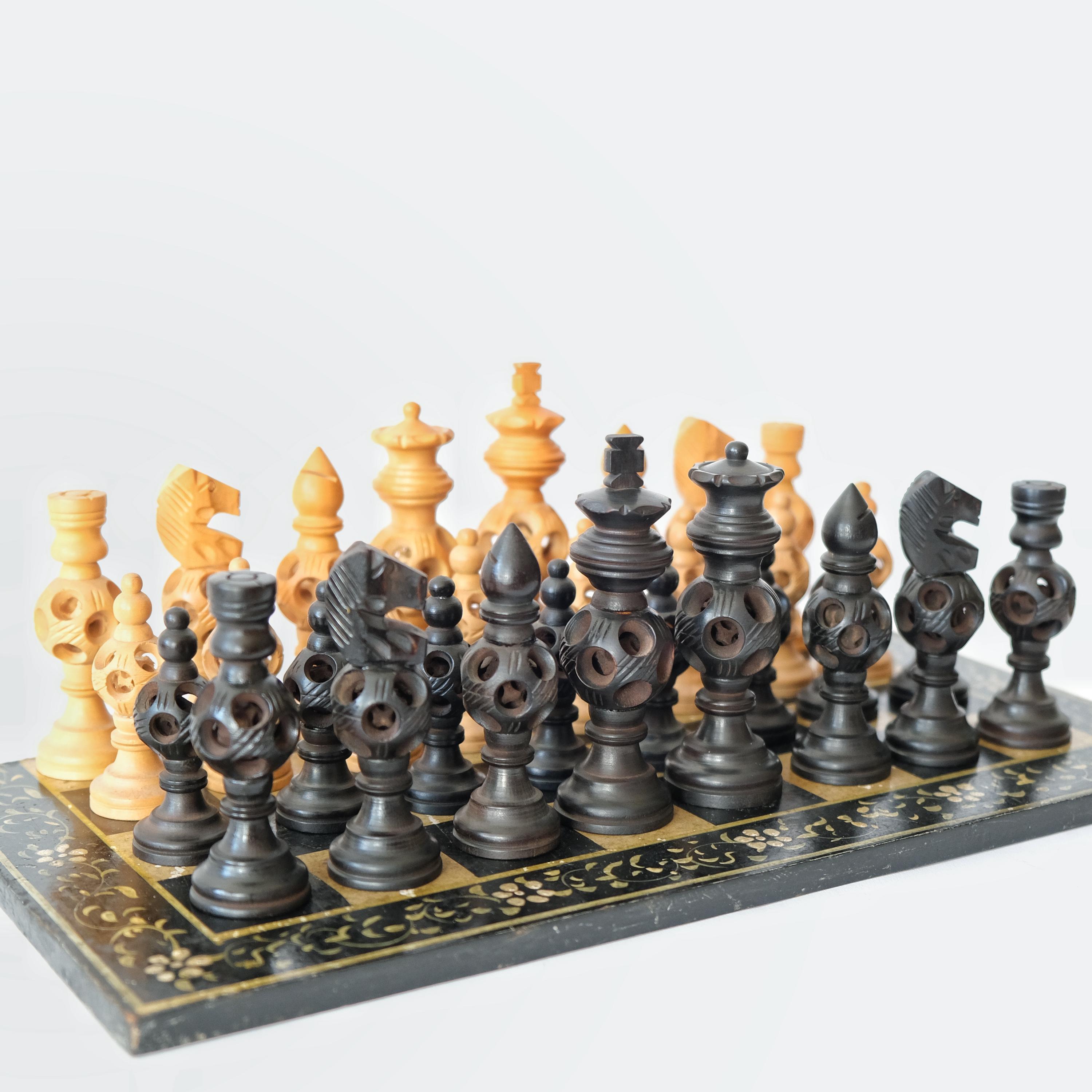 Le jeu d'échecs en bois indien - Jeu d'échec Design