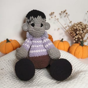 BIG FOOTED Frankenstein PDF Crochet Pattern