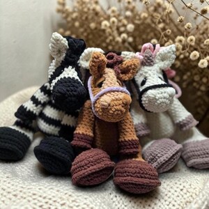 BIG FOOTED Harlee the Horse PDF Crochet Pattern with Unicorn & Zebra Mod