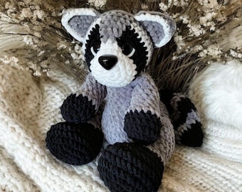 BIG FOOTED Low Sew Raiden the Raccoon PDF Crochet Pattern