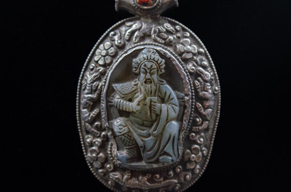 Tibetan Silver Repousse and Hand-Carved Jade Seat… - image 3