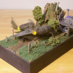 Star Wars Crashed Razor Crest Diorama with lights