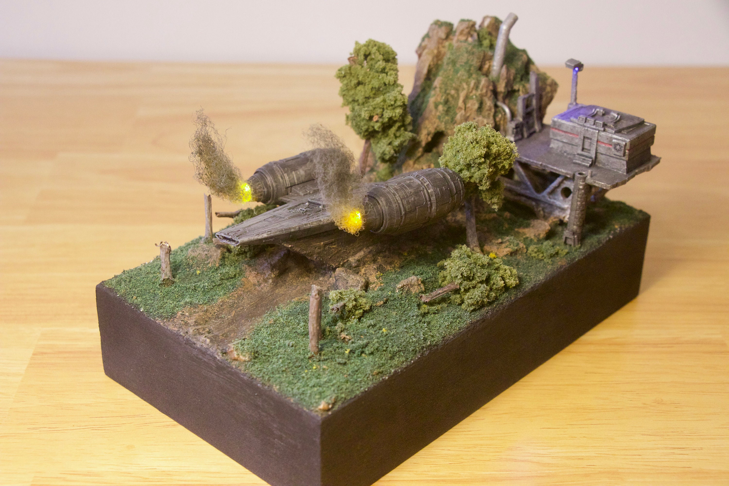 Star Wars Crashed Razor Crest Diorama With Lights - Etsy