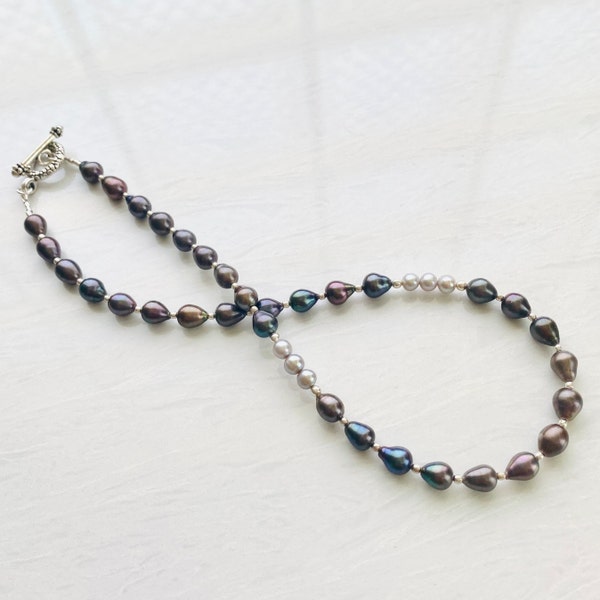 Grey Pearl Rubber Necklace