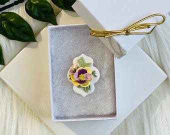 Handmade White Clay Flower Magnet, Plant Decor, Gift For Flower Lover, Teacher Thank You Gift, Locker Decor