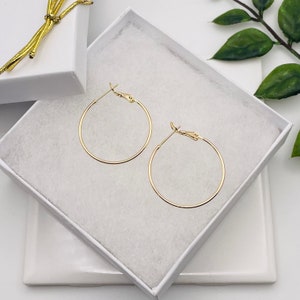 14k Gold Hoop Earrings, Lightweight Thin Hoop Minimalist Everyday Earrings - 20mm, 30mm, 40mm Gold Hoops