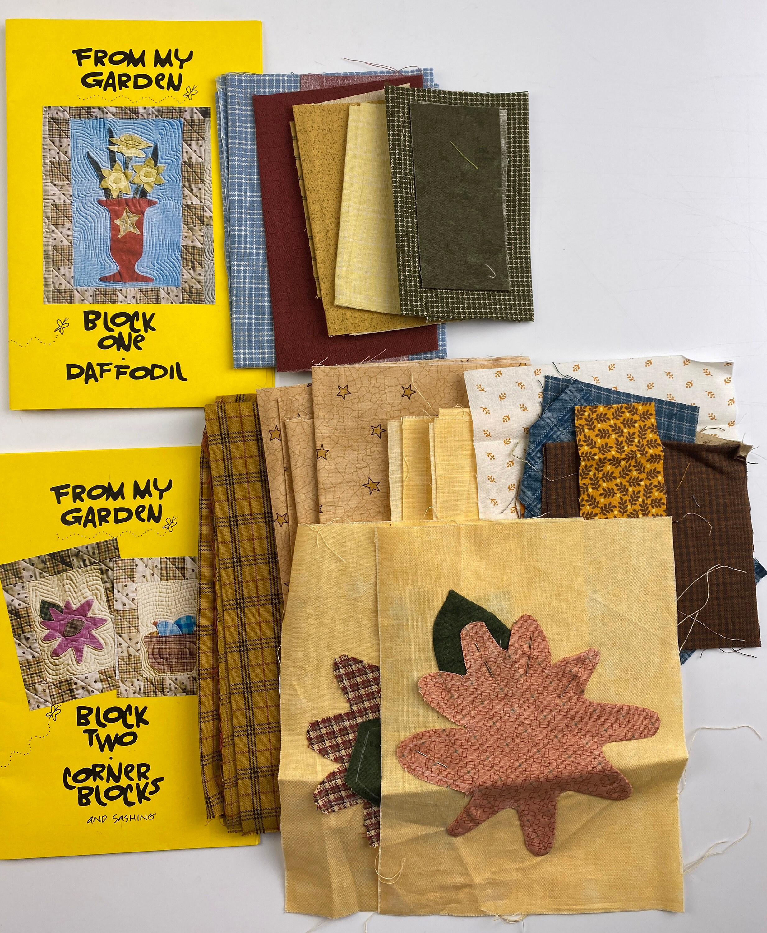 From My Garden BOM Quilt Kit by Donna Yacken / Hollyhock House - Etsy