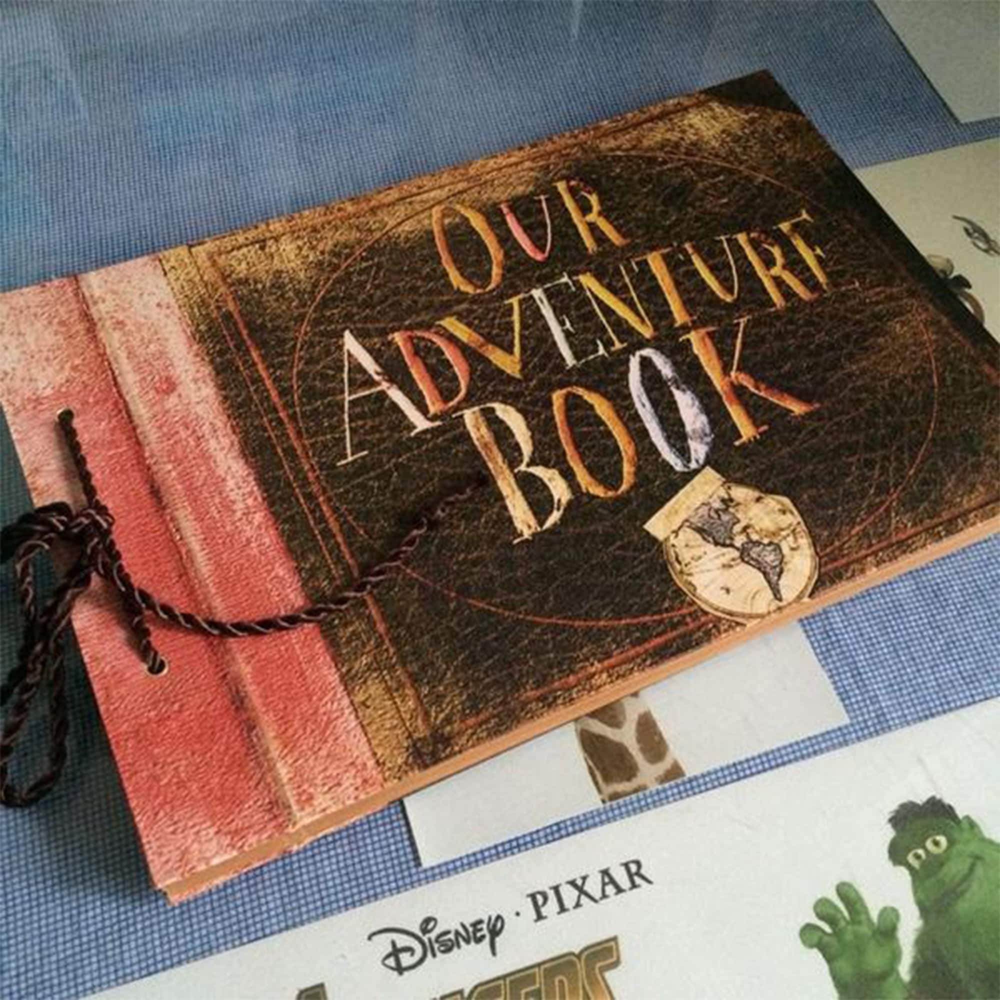 LINKEDWIN Our Adventure Book Scrapbook a tema Pixar Up con cartoline di film 80 pagine ricordo ricordo Il nostro libro di avventura album di foto di matrimoni e anniversari 