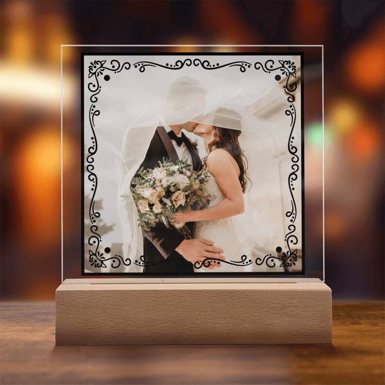 Foto di matrimonio personalizzata Targa quadrata in acrilico Regalo di nozze Regalo di anniversario Coppie Immagine Regalo ricordo di marito e moglie Decorazioni per la casa immagine 4