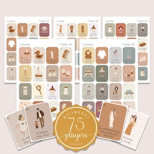 Op de afbeelding: Een set van 75 tweetalige baby shower bingo-kaarten met illustraties van babyartikelen en de bijbehorende woorden in het Spaans en Engels. De kaarten zijn in een lichtbruin en perzikkleurig kleurenschema met een gouden cirkel in het midden waarop "Bilingual 75 Players Loteria" staat.