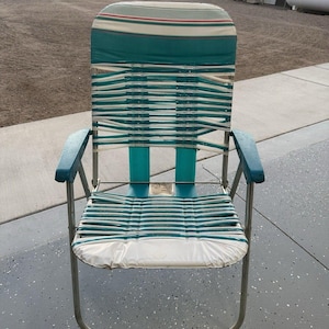 Vintage Tube Plastic Folding Lawn Chair Arm Rests Beach Camping Blue White, Vintage Patio Chair, Vintage Beach Chair, Lawn Chair