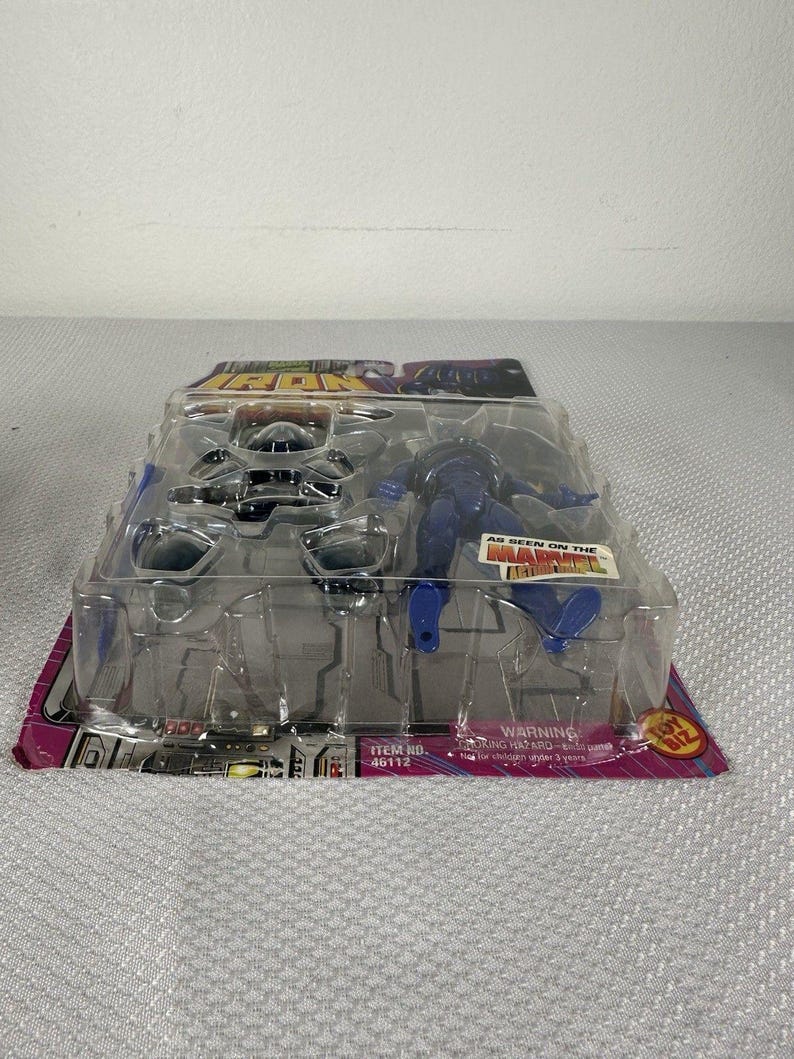 Vintage Marvel Comics ToyBiz 1995 Iron Man - Stealth Armor Action Figure , Vintage Marvel Action Figure, Iron Man Action Figure image 4