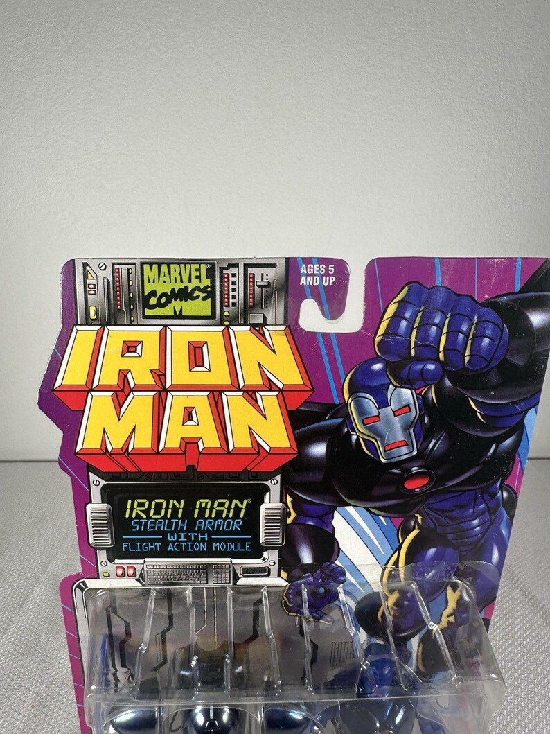 Vintage Marvel Comics ToyBiz 1995 Iron Man - Stealth Armor Action Figure , Vintage Marvel Action Figure, Iron Man Action Figure image 2