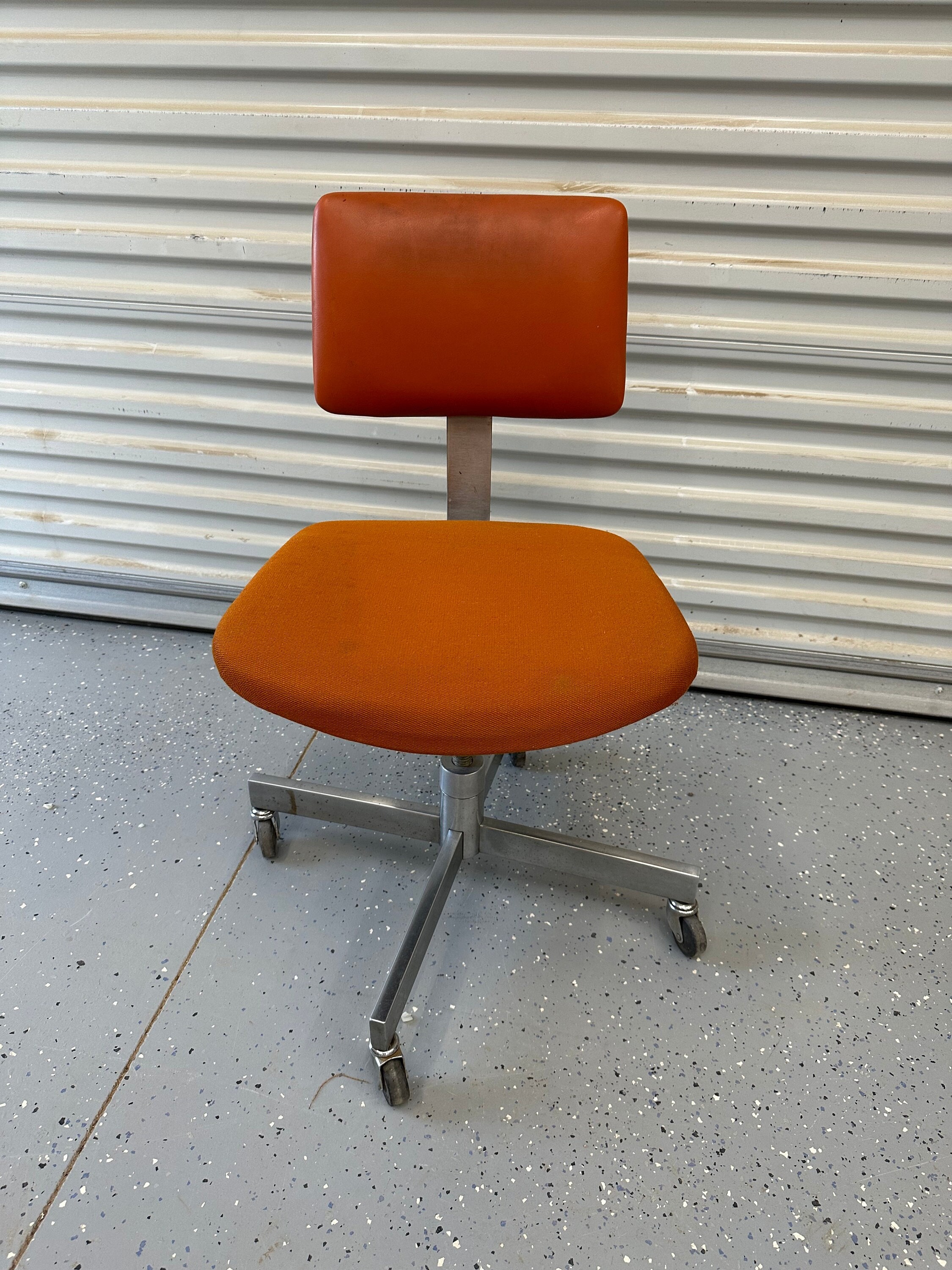 70's swivel chair - Etsy 日本