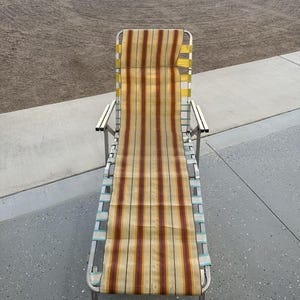 Vintage Webbed Folding Recliner Lawn Chair Beach Camping Arm Rests Yellow, Vintage Patio Chair, Vintage Beach Chair, Lawn Chair