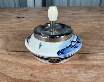 Vintage Delft Blue Handpainted Spinning Ashtray Made in Holland Porcelain, Vintage Spinning Ashtray, Vintage Ashtray