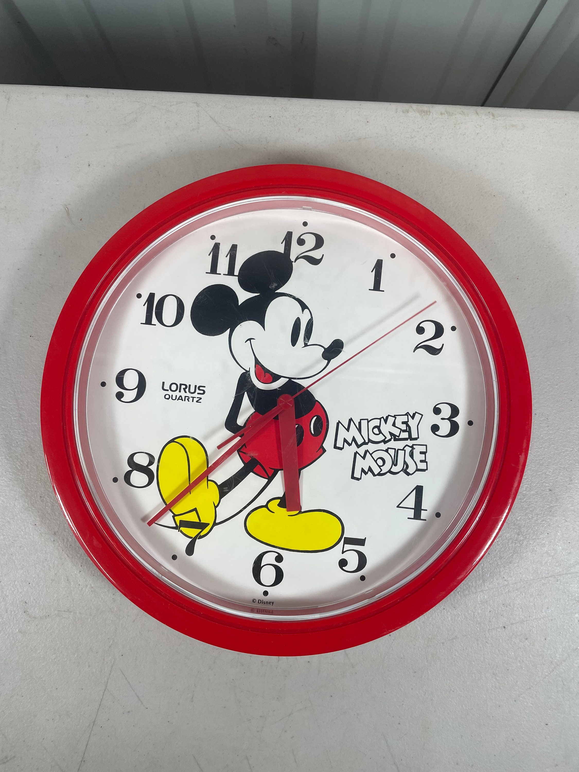 Mickey mouse lorus quartz best sale clock