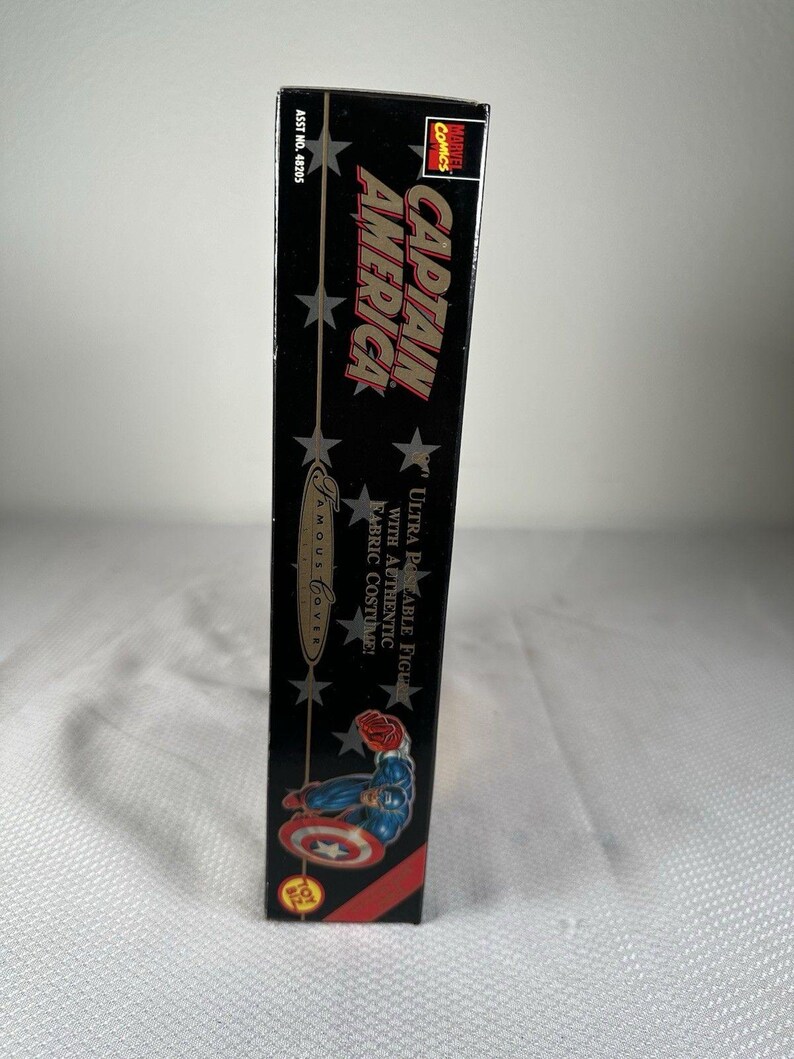 Toy Biz Marvel Famous Cover Series 8" Action Figure Captain America NEW 1998, Marvel Action Figure, Marvel Gift, Marvel Toy, Marvel Comics image 2