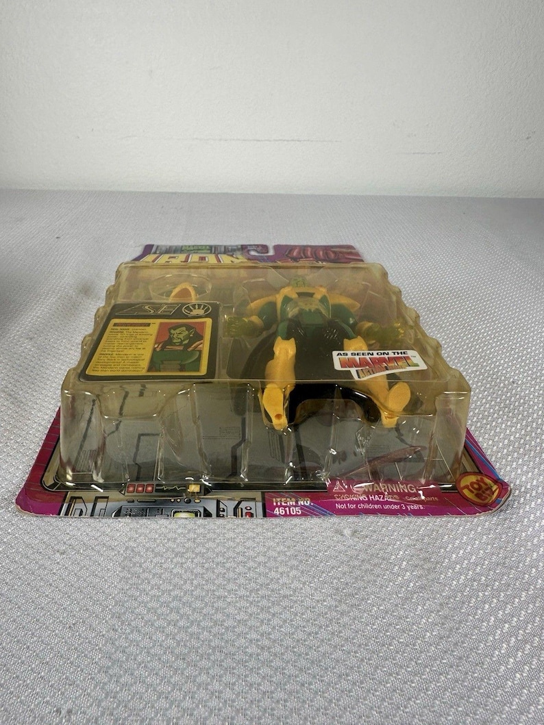 Marvel Comics ToyBiz 1995 Iron Man - Mandarin Light Up Action Figure Vintage NEW, Vintage Marvel Action Figure, Iron Man Action Figure image 4