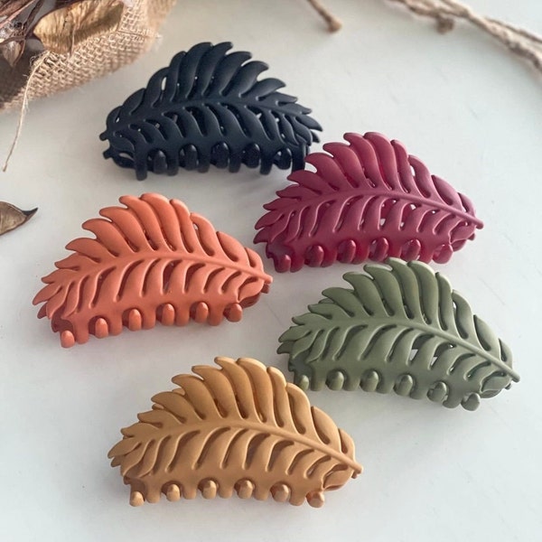 Leaf hair claw clips