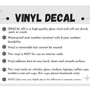 Puede incluir: Un fondo blanco con texto negro que describe las caracter&iacute;sticas de la calcoman&iacute;a de vinilo Oracal 651. El texto incluye informaci&oacute;n sobre la calidad, la durabilidad y la aplicaci&oacute;n del vinilo. El texto tambi&eacute;n indica que el vinilo no es para uso en paredes interiores.