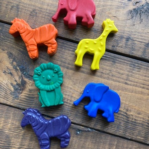 Kids Travel Art Kit Elephants Crayon Wallet on the Go Kids Art Activity Kit  Crayons and Scratch Pad Included Elephants 