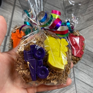 Construction Truck Party Favors,Birthday Crayons,Truck Birthda,Party Bag Filler,Easter Basket,Gifts Under 5,Vehicle Crayons,Dump Truck
