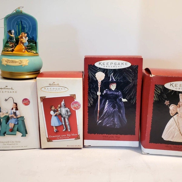 Lot Of 5 hallmark wizard of oz ornaments lot Emerarld City Style And Others