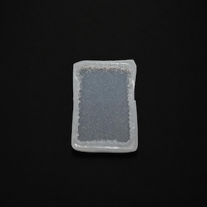 Molde rectangular mediano de silicona con bordes de cristal para resina