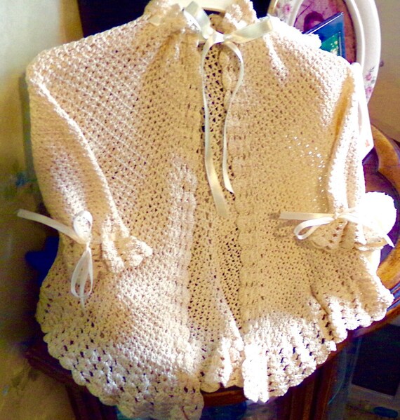 Lacy Baby Jacket, Lace Baby Sacque, Vintage Baby … - image 4