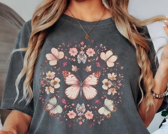 Butterfly Floral T-Shirt | Comfort Colors Tee | Nature Lover Graphic Tee | Cute Summer Outfit Top | Casual Spring Outfit | Gift for Her
