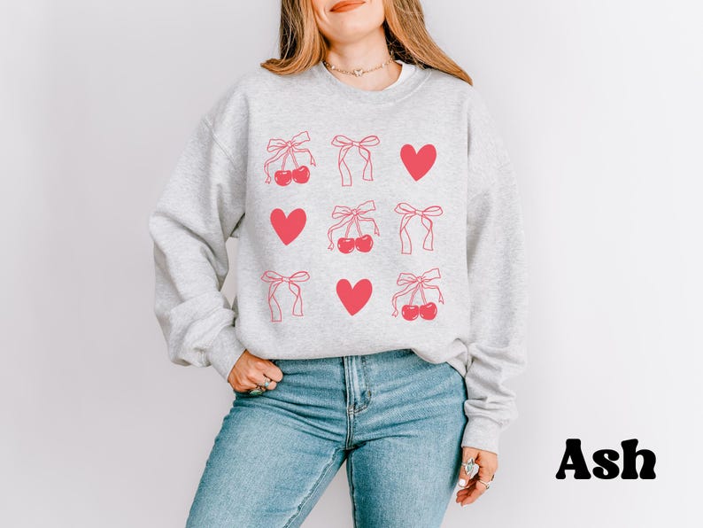 Zacht kersensweater | Oversized esthetische top | Krabbelafbeelding en strikontwerp | Mode-outfit voor vrijetijdskleding | Gezellige winterkleding afbeelding 2