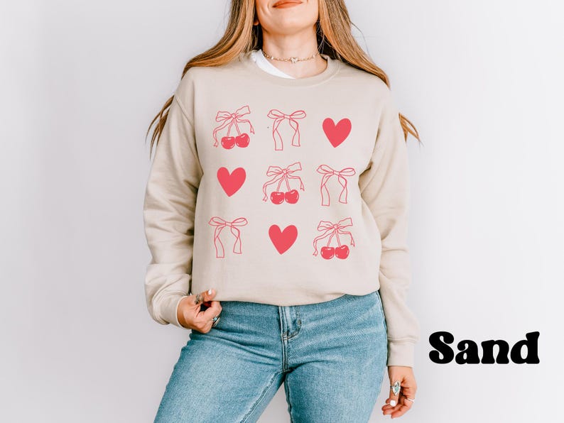 Zacht kersensweater | Oversized esthetische top | Krabbelafbeelding en strikontwerp | Mode-outfit voor vrijetijdskleding | Gezellige winterkleding afbeelding 5