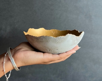 Jewelry Dish Tray, Concrete Bowl Dish, Ring Holder, Trinket Tray Dish, Key bowl for entryway,Freeform concrete bowl, Gifts for Sister Mother