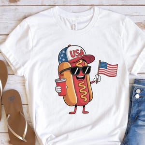 Hot-dog PNG du 4 juillet, hot-dog svg, rétro usa png, chemise de la fête de l'indépendance png, svg patriotique, America Designs, 4 juillet svg png, Amérique