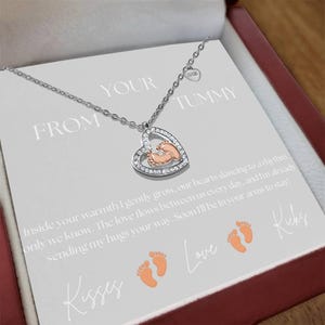 Mom to be necklace, Pregnant Mom jewelry, Baby feet heart necklace, Pregnancy gifts, baby shower gift, maternity gift, pregnancy jewelry
