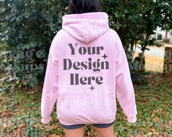 Gildan 18500 Hellrosa Rücken Mockup | Trendy Hoodie Mockup | Outdoor Mockup | Kapuzen Sweatshirt Mockup | Hellrosa Hoodie Mockup