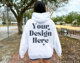 Gildan 18500 Weiß Zurück Mockup | Trendy Hoodie Mockup | Lebensstil Mockup | Kapuzen Sweatshirt Mockup | Weiß Hoodie Mockup | Gildan Mockup