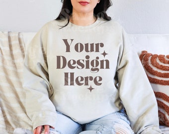 Sabbia Gildan 18000 Mockup / Felpa Mockup / Felpa Sabbia Mockup / Mockup estetica neutra / Gildan 18000 Mockup