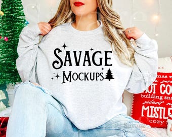 Ash Gildan 18000 kerstmockup | Kersttrui essen | Gildan-kerstmockup | Sweatermodel | Grijs mockup met ronde hals